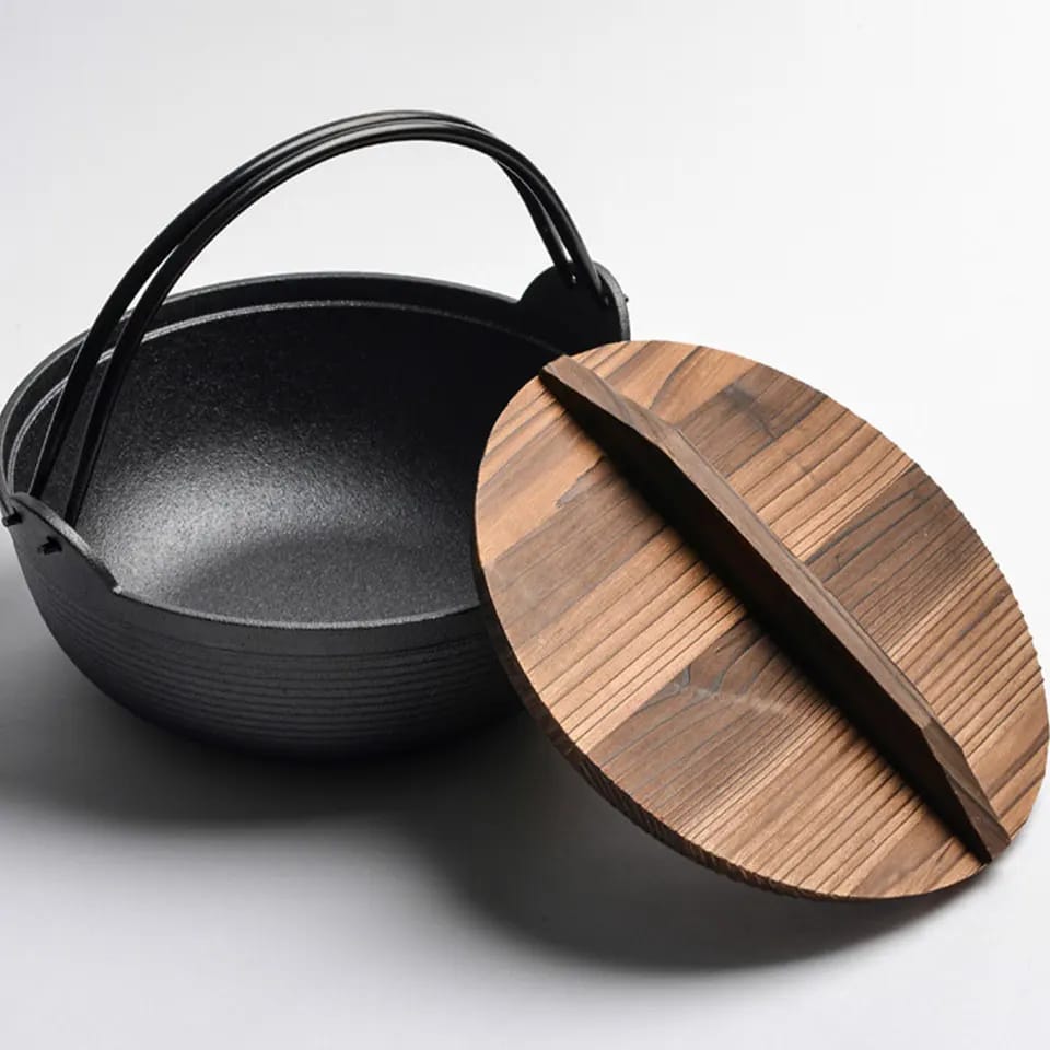 Non-Stick Cast Iron Wok with Flat Base and Wood Lid - Halri