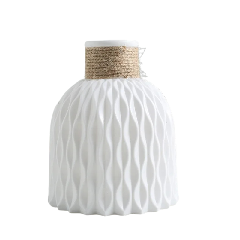 Elegant Vase Decor - Halri