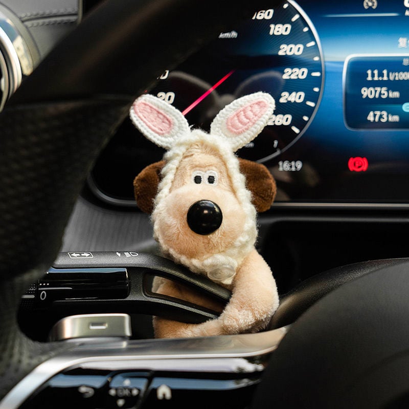 Fun Car Dog Figurine Decoration
