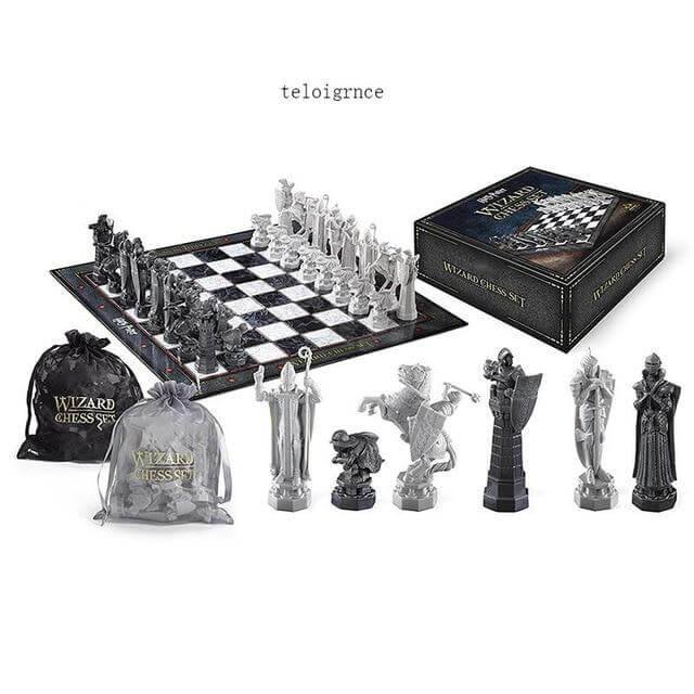 Collectible Fantasy Wizard Chess Set - Halri