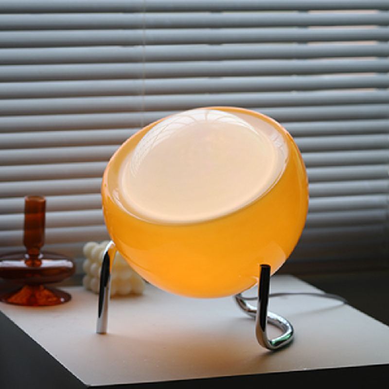 Retro Style Glass Table Lamp - Halri