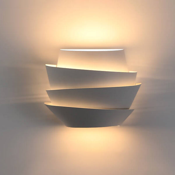 Stylish Minimalist Wall Light - Halri