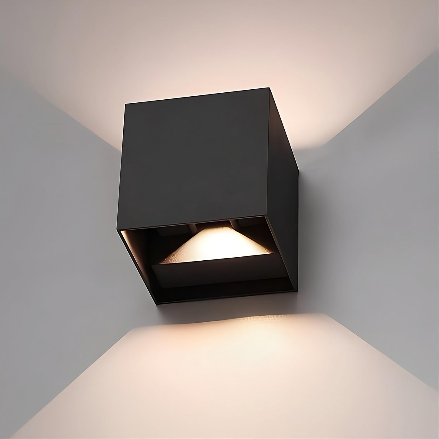 Auto Bright Motion Activated Wall Lamp