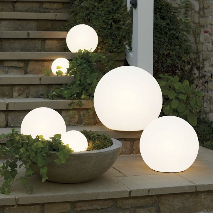 Colorful Solar Powered Garden Light Ball - Halri