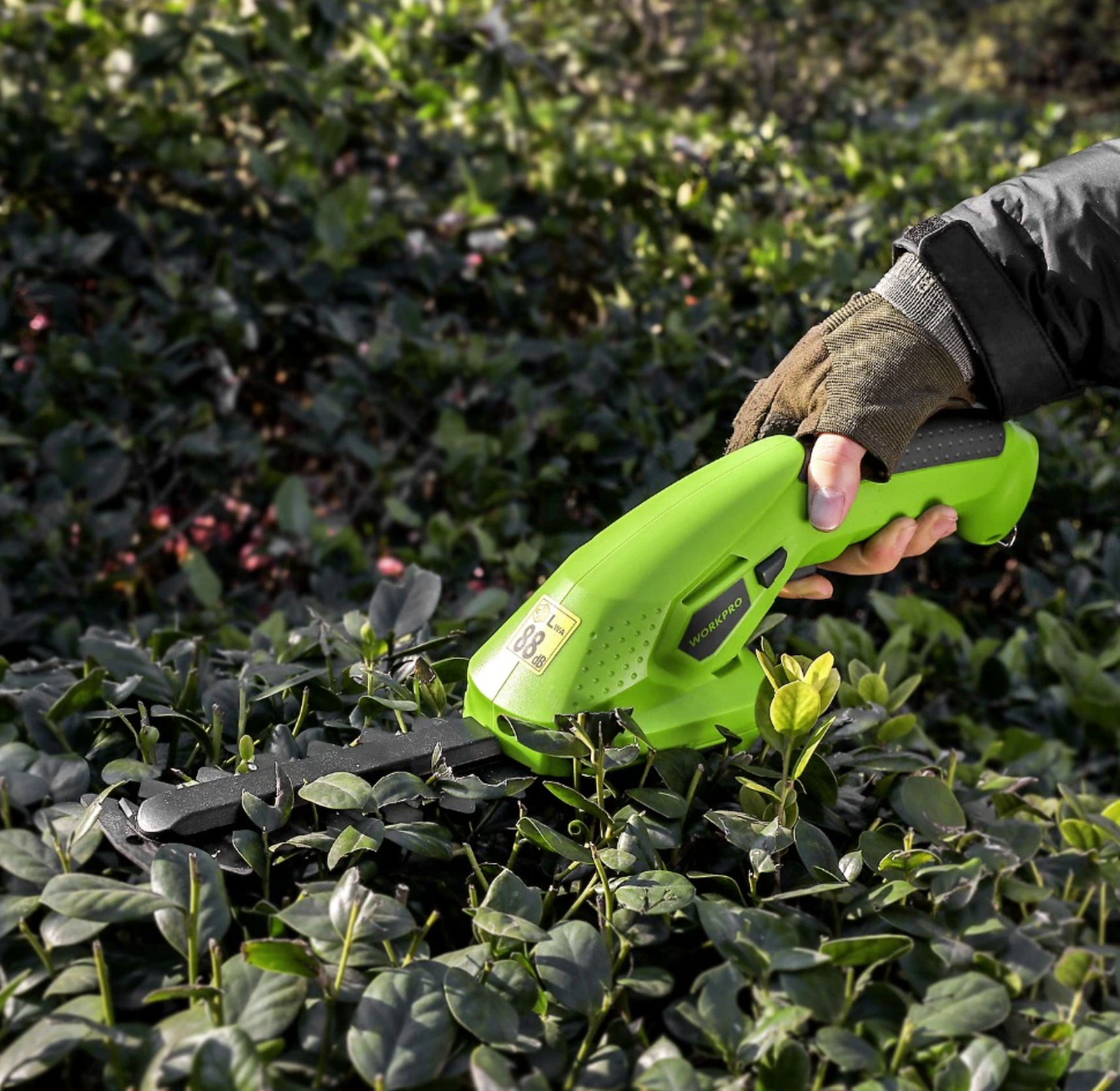 Powerful Electric Hedge Cutter for Easy Gardening - Halri