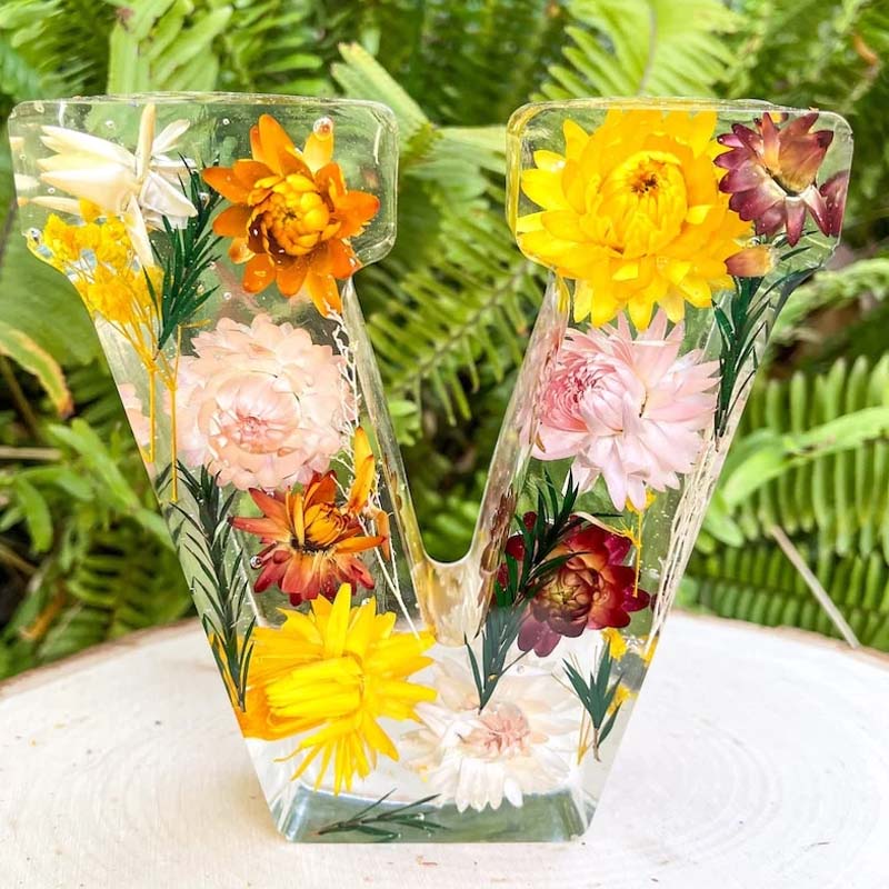 Customizable Floral LED Table Lamp