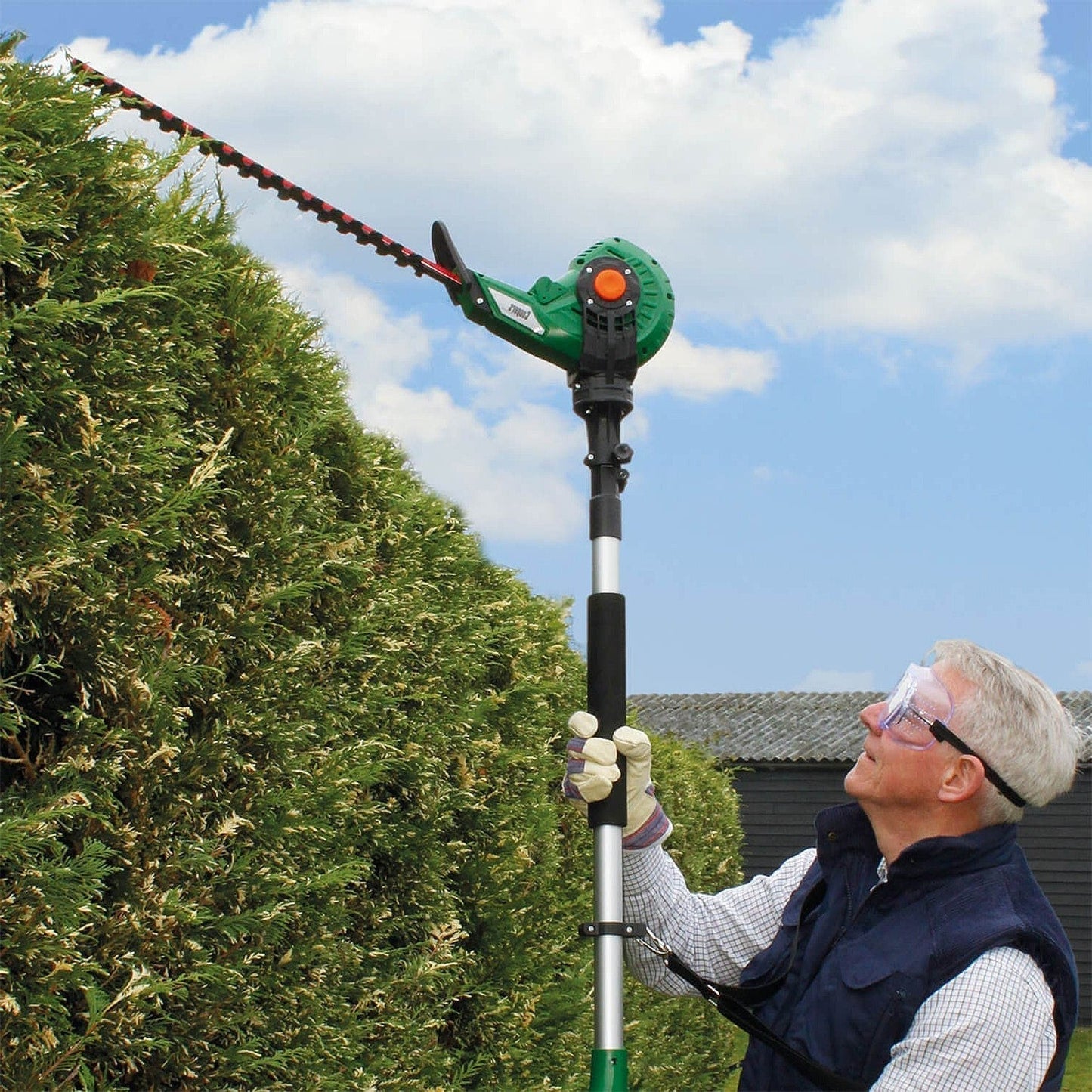 Long Reach Cordless Hedge Cutter - Halri