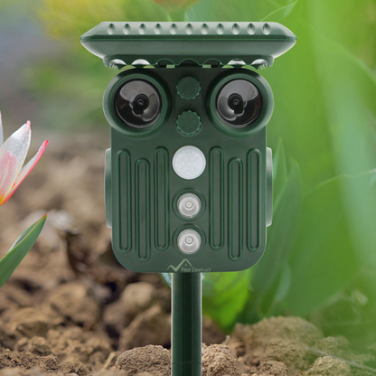 Outdoor Solar Deer Deterrent | Waterproof and Adjustable