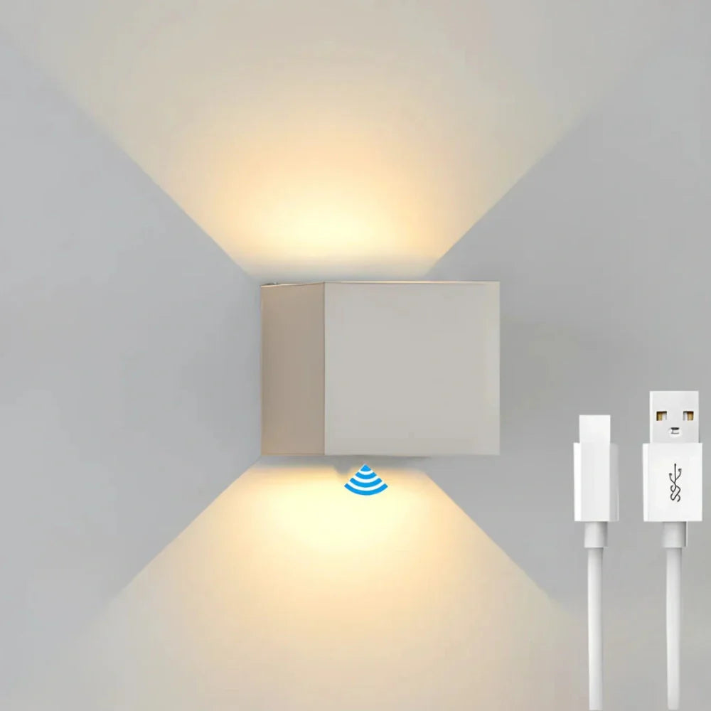 Flexible Dimmable Wall Lamp