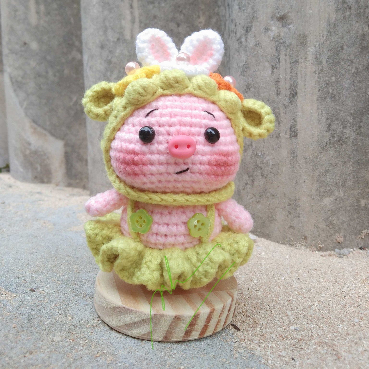 Adorable Pink Pig Stuffed Animal - Halri