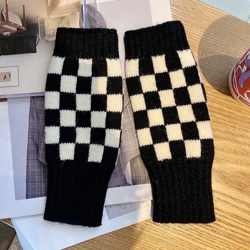 Cozy Touchscreen Winter Gloves