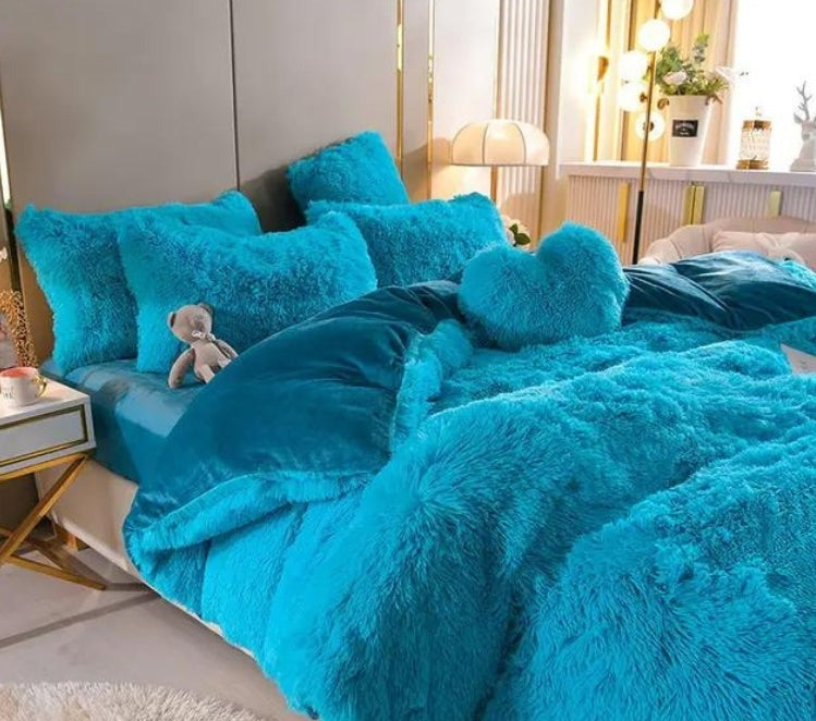 Soft Premium Duvet Cover with Zipper and Tie Downs