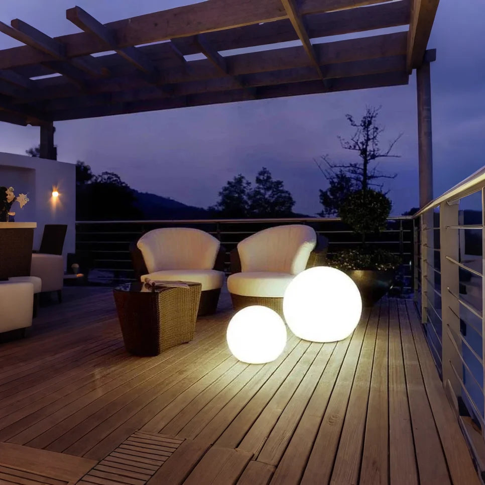 Solar Sphere Glow Garden Light