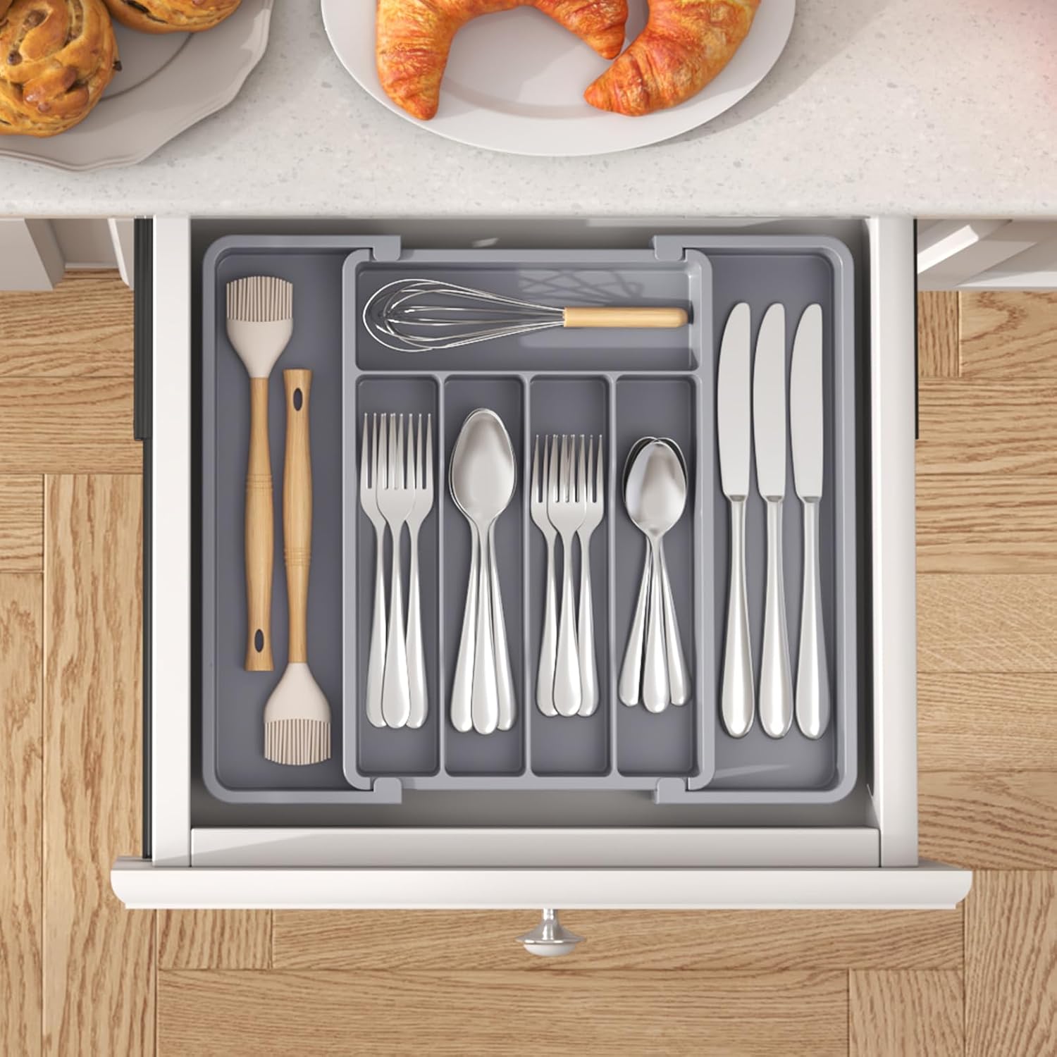 Space Saving Cutlery Drawer Organizer Tray with Adjustable Compartments - Halri