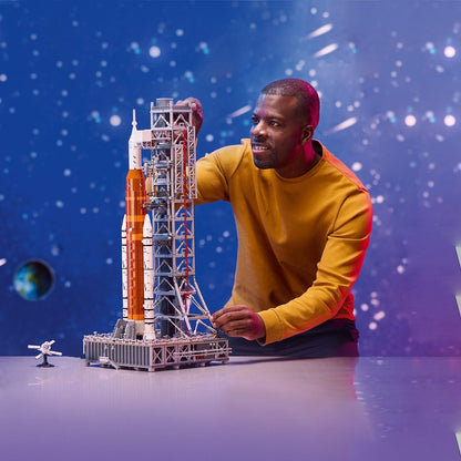 Detailed Model Space Ship Kits