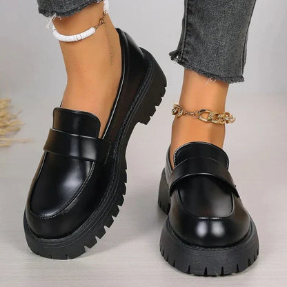 Comfortable Women's Moccasin Shoes with Satin Heels - Halri