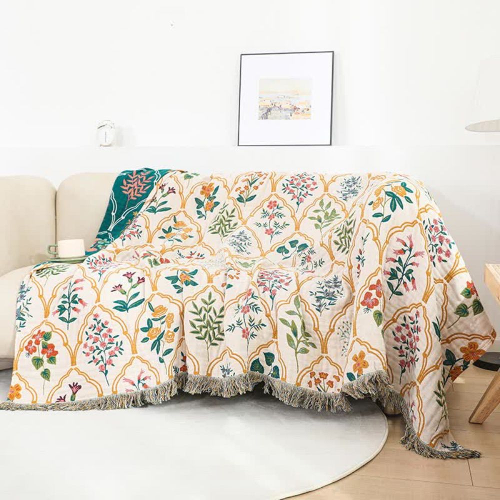 Soft Plush Throw Blanket with Floral Design