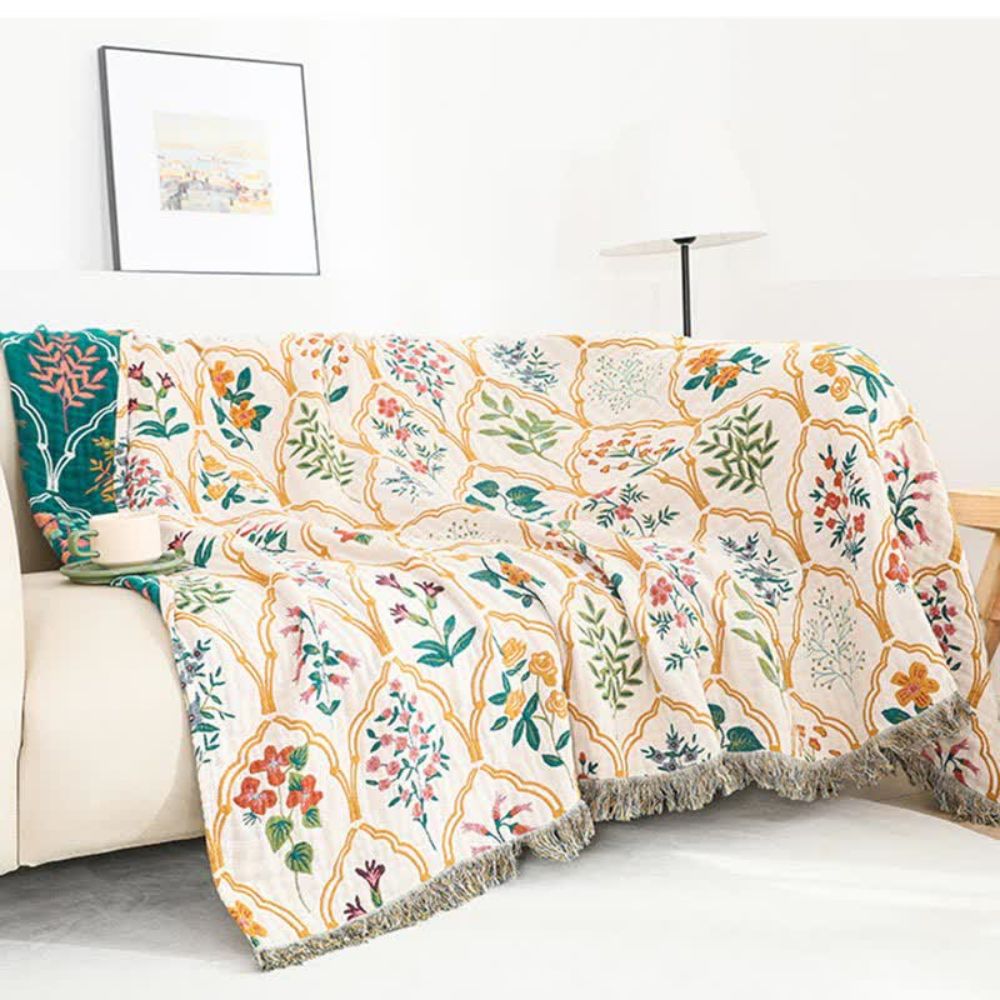 Soft Plush Throw Blanket with Floral Design