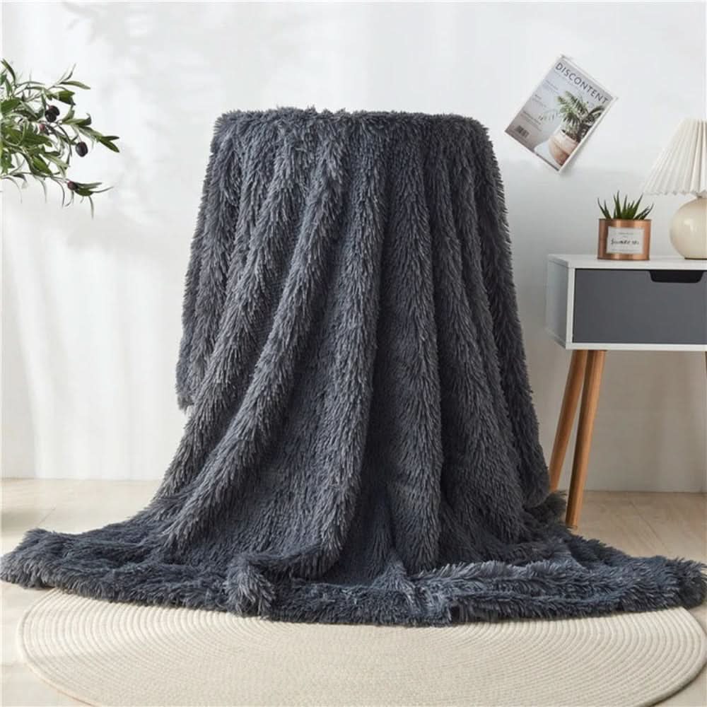Cozy Faux Fur Throw Blanket – Silky Soft Fleece, Elegant Drape, Standard Size for Ultimate Comfort and Warmth 11