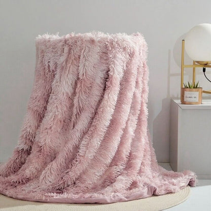 Cozy Faux Fur Throw Blanket – Silky Soft Fleece, Elegant Drape, Standard Size for Ultimate Comfort and Warmth 4