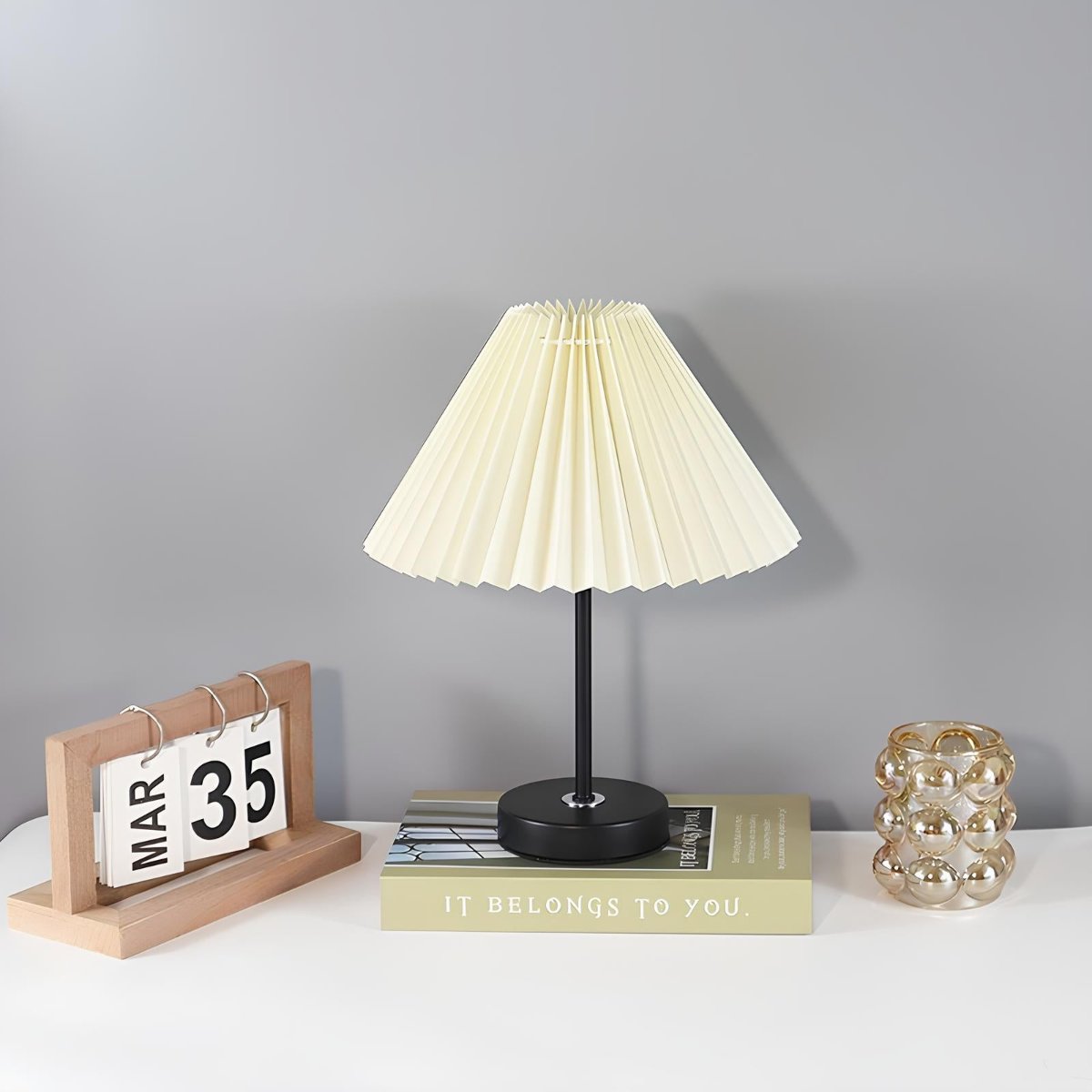 Dimmable Fabric Table Lamp with Iron Base – Elegant Bedside Lamp for Home and Office, Versatile Lighting for Tables and Desks 2