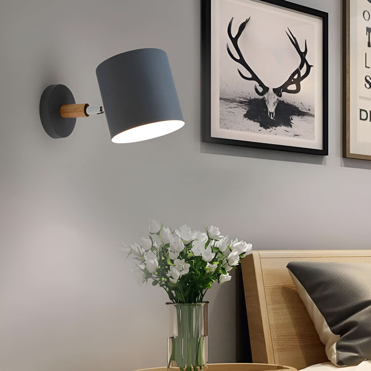 Versatile Metal Wooden Wall Lamp - Halri