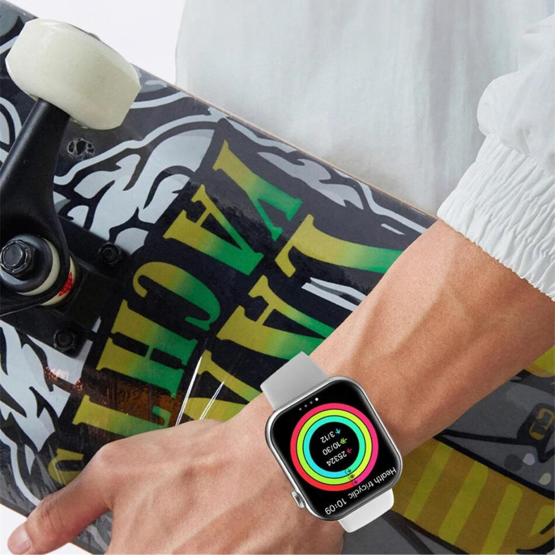 Smart Fitness Watch with Customizable Health Features