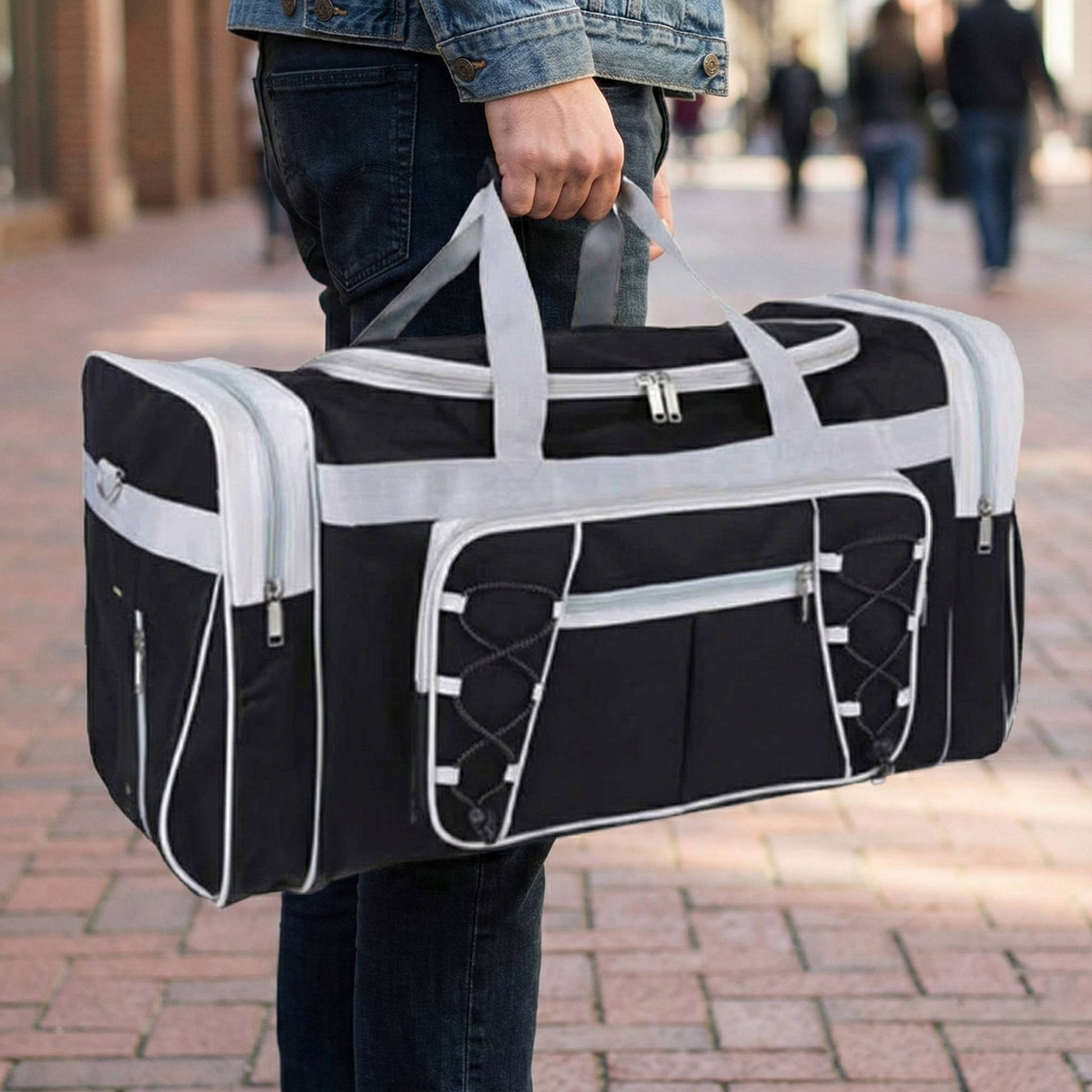 Big Spacious Duffle Bag: Waterproof Travel Bag With Strap - Halri
