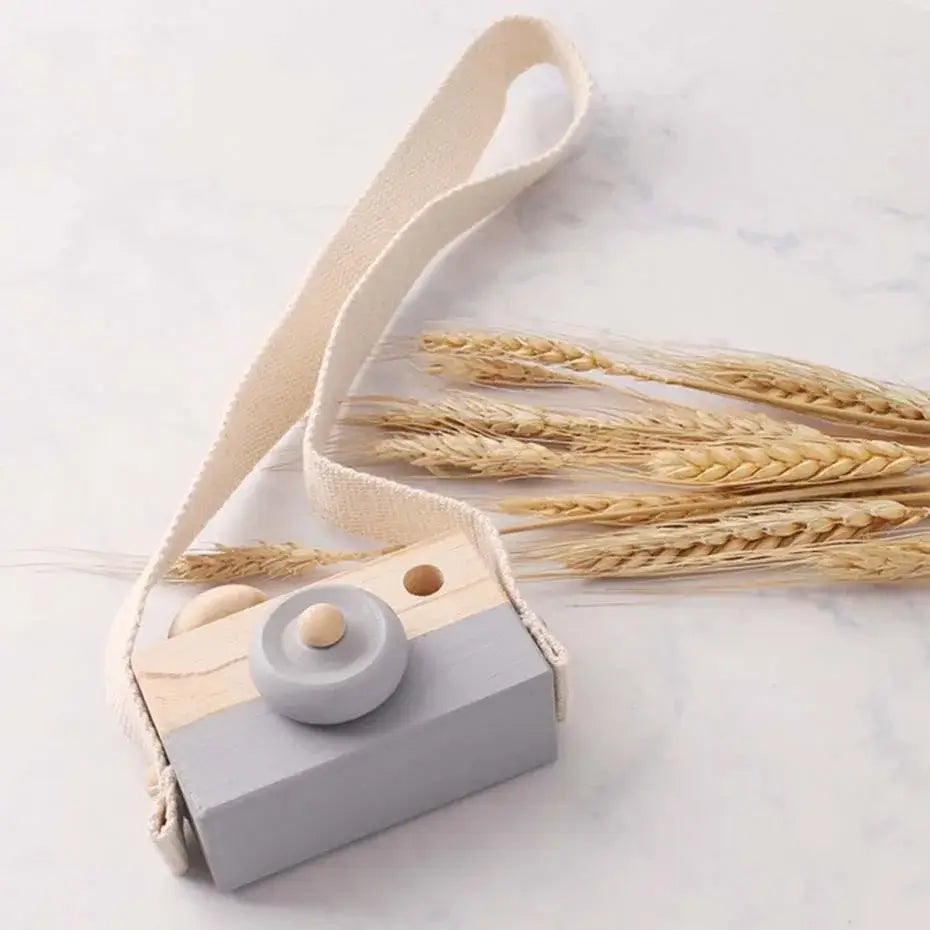 Fun Kids Wooden Camera Toy - Halri