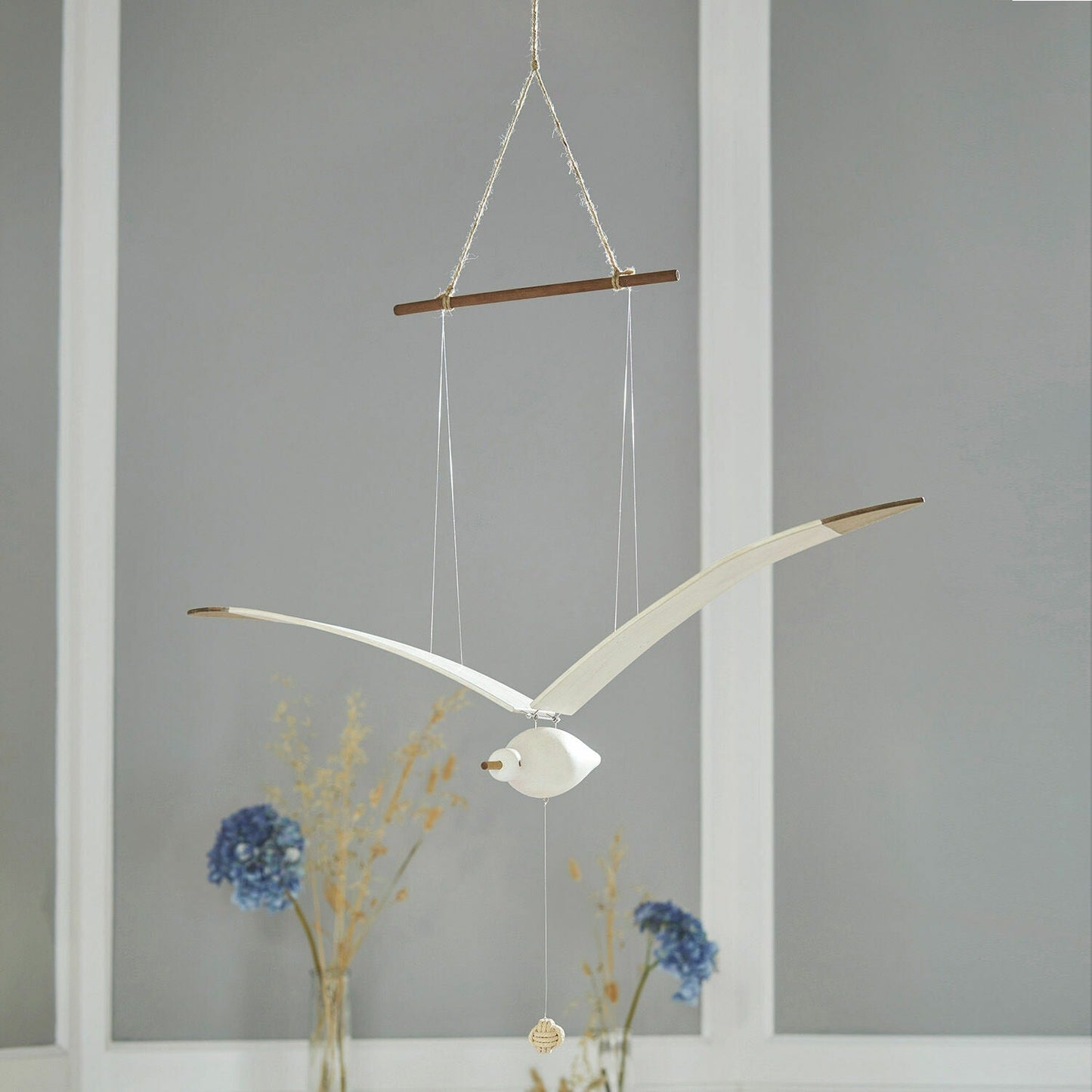 Beachy Wooden Seagull Decor Ornament