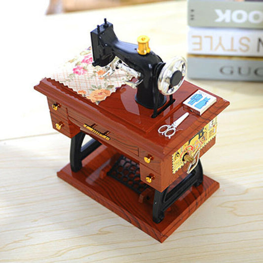 Vintage Style Small Sewing Machine Decoration - Halri