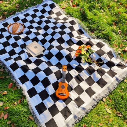 Big Plaid Outdoor Blanket – Cozy Microfiber Picnic Throw