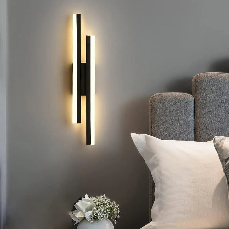 Contemporary Clear Glass Wall Light - Halri