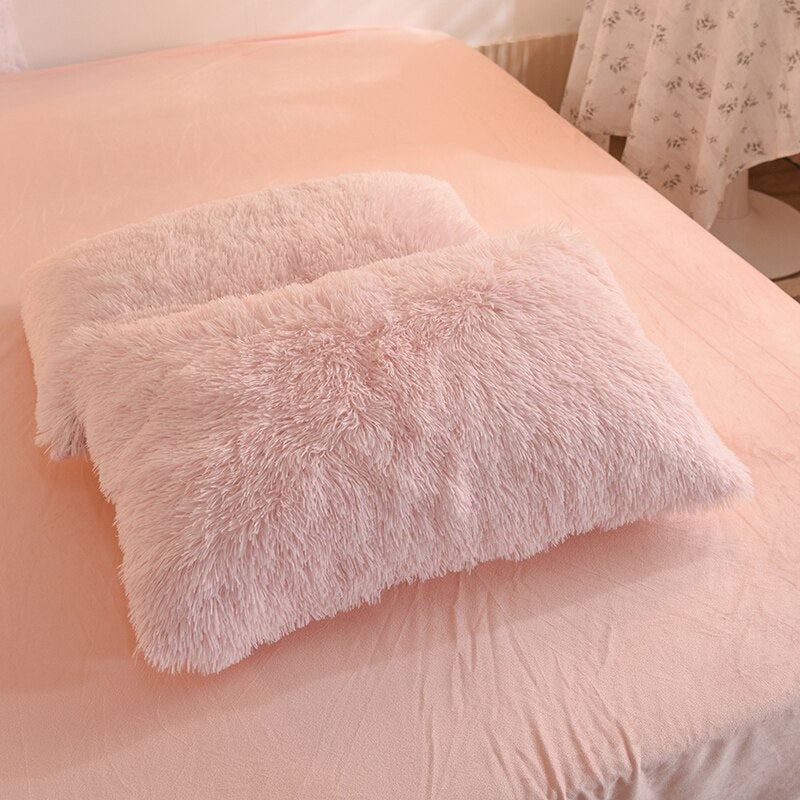Soft Premium Duvet Cover with Zipper and Tie Downs - Halri