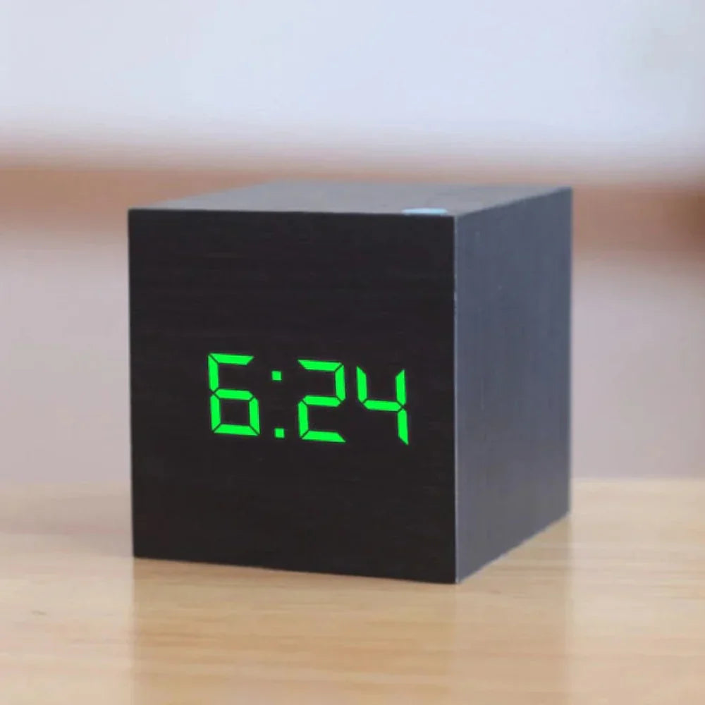 Small Digital Alarm Clock with Dimmable Light