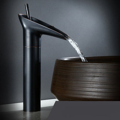 Vintage Cascade Kitchen Faucet - Halri