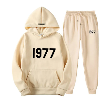 Relaxed Fit Retro Classic Women's Tracksuit