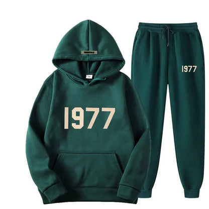 Relaxed Fit Retro Classic Women's Tracksuit