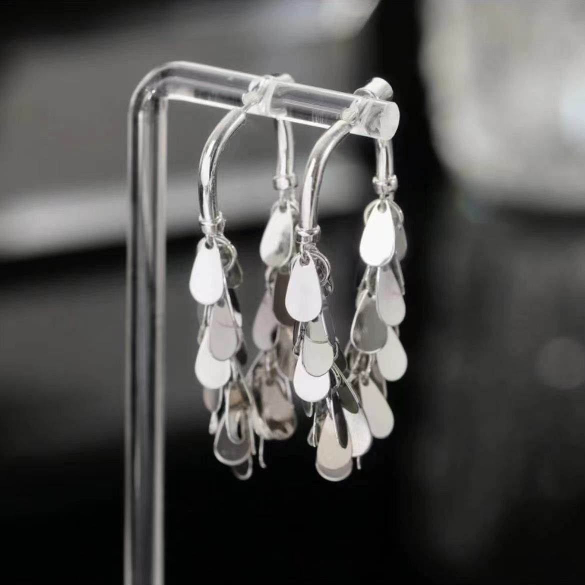 Chic Dangling Metal Drop Tassel Earrings