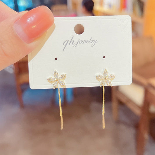 Beautiful Floral Drop Chain Earrings - Halri