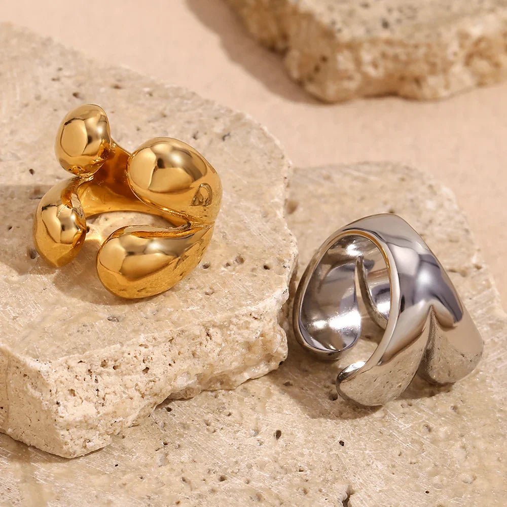Luxurious 18k Gold Drop Statement Ring - Halri