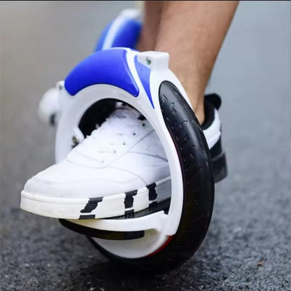 Sports Double Wheel Foot Pedal Skateboard – Non-Electric PU Wheel Roller Skates for Adults, Creative Scooter Gift for Christmas and Halloween