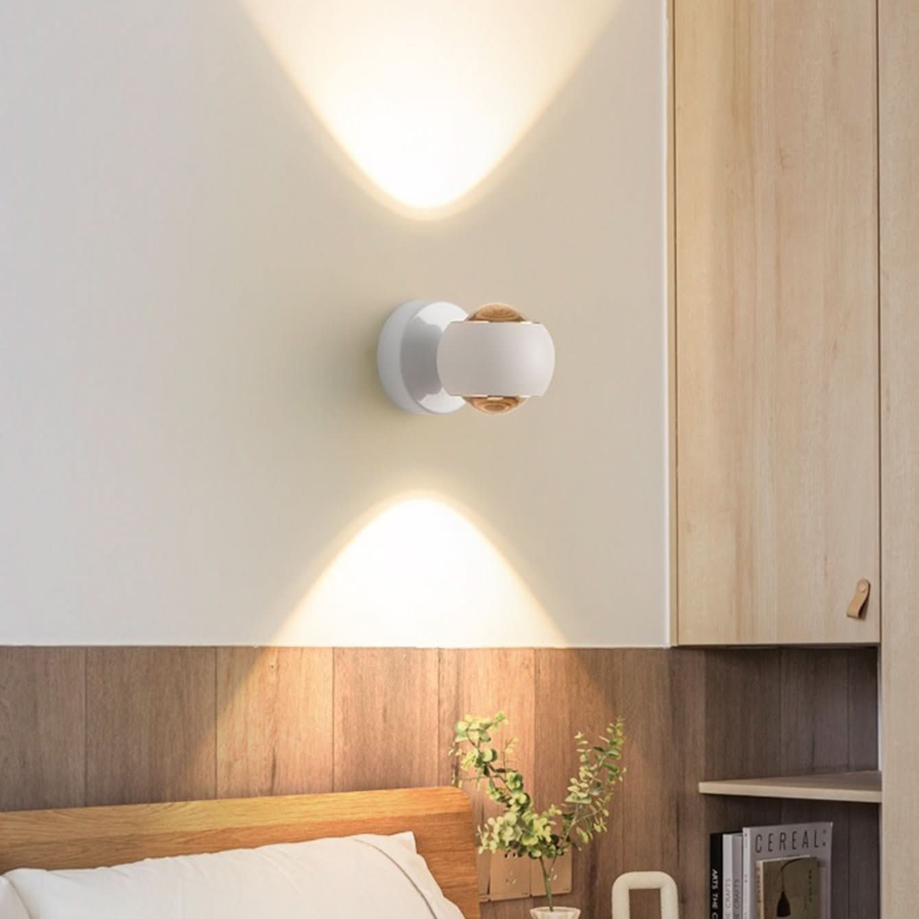 Bright LED Indoor Wall Lamp – Warm Up and Down Lighting - Halri