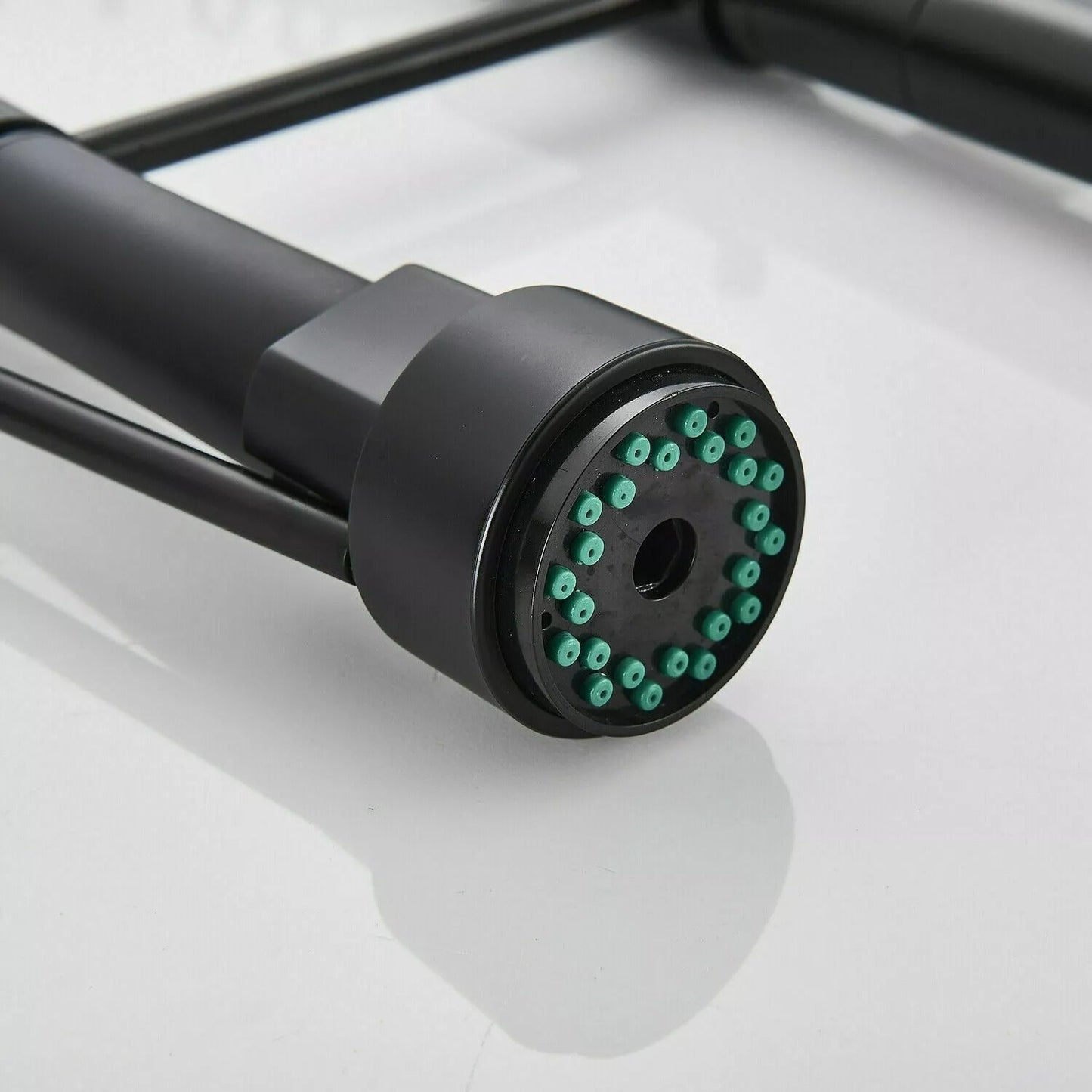 Easy Install Kitchen Faucet With Spray Nozzle