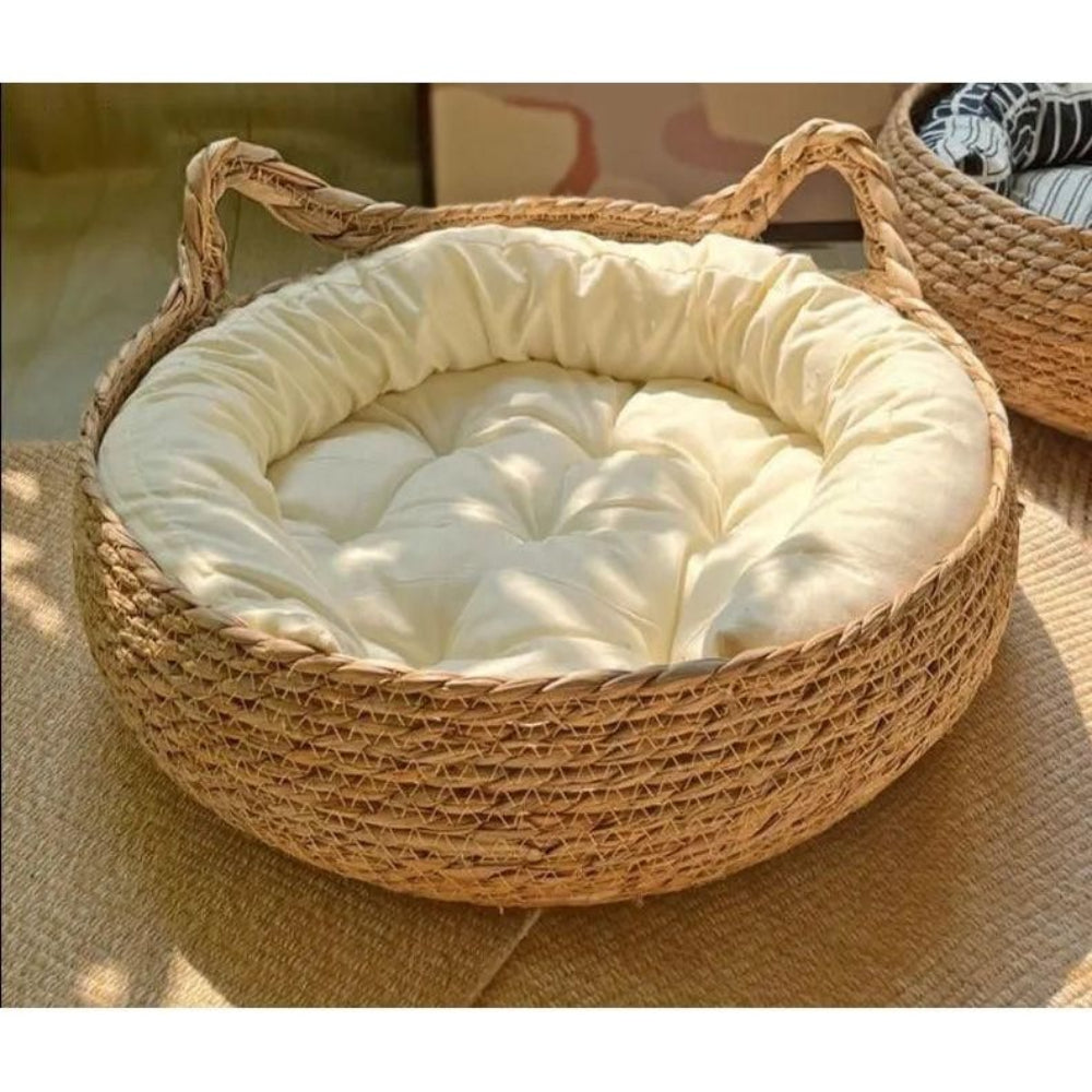 Ultra-Soft Cat Bed with Non-Slip Base – Cozy Donut Shape for Cats and Small Pets 1