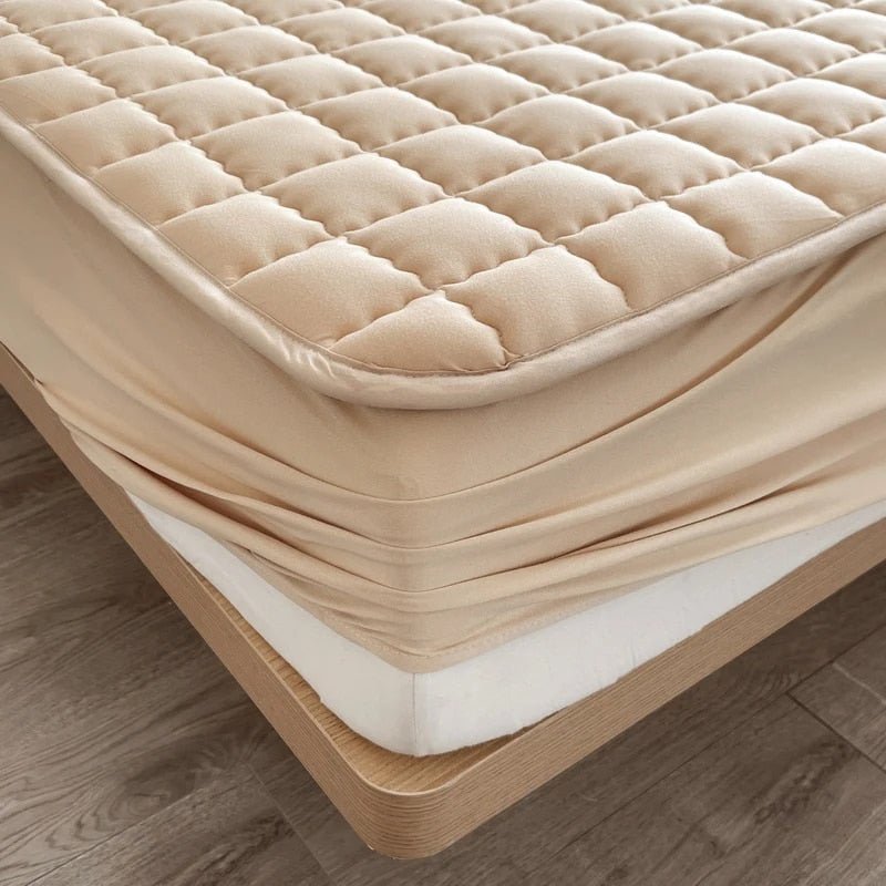 Waterproof Mattress Protector with Allergen Barrier and Liquid Repellent – Soft Breathable Polyester Cover 2