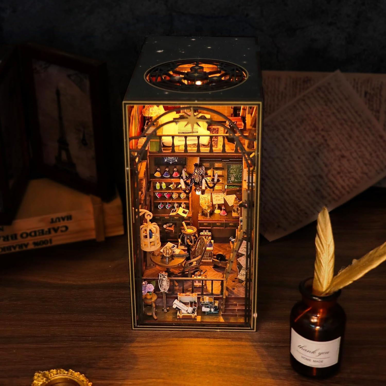 Miniature LED Wooden Bookstore Display Kit - Halri