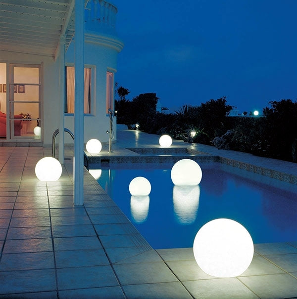 Colorful Solar Powered Garden Light Ball