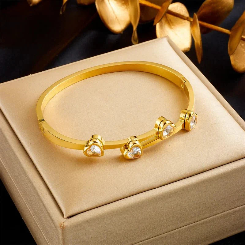 Luxury Heart Shape Diamond Cuff Bangle - Halri