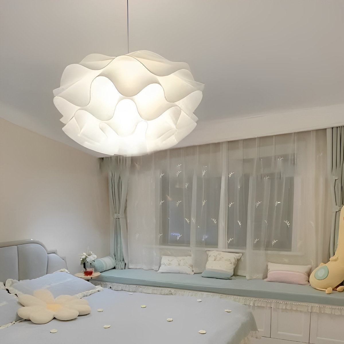 Petals Design 3-Level Dimmable LED Pendant Light